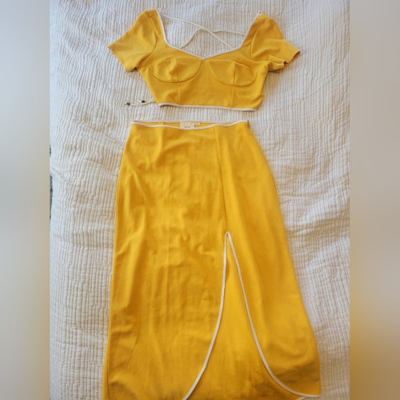 Maeve Anthropologie Yellow Skirt Set Crop Top Bustier XL - Picture 2 of 4